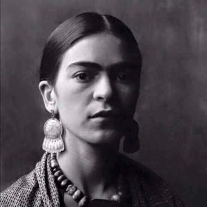 Meet your Posher, Corina